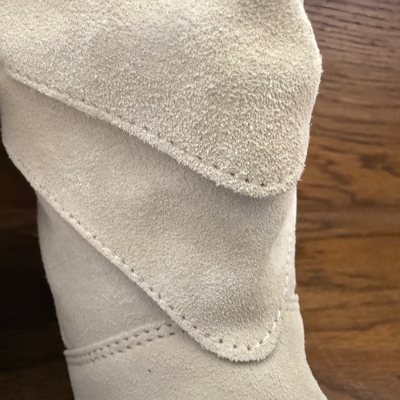 Cream Suede Booties Armadillo - Picture 3 of 8